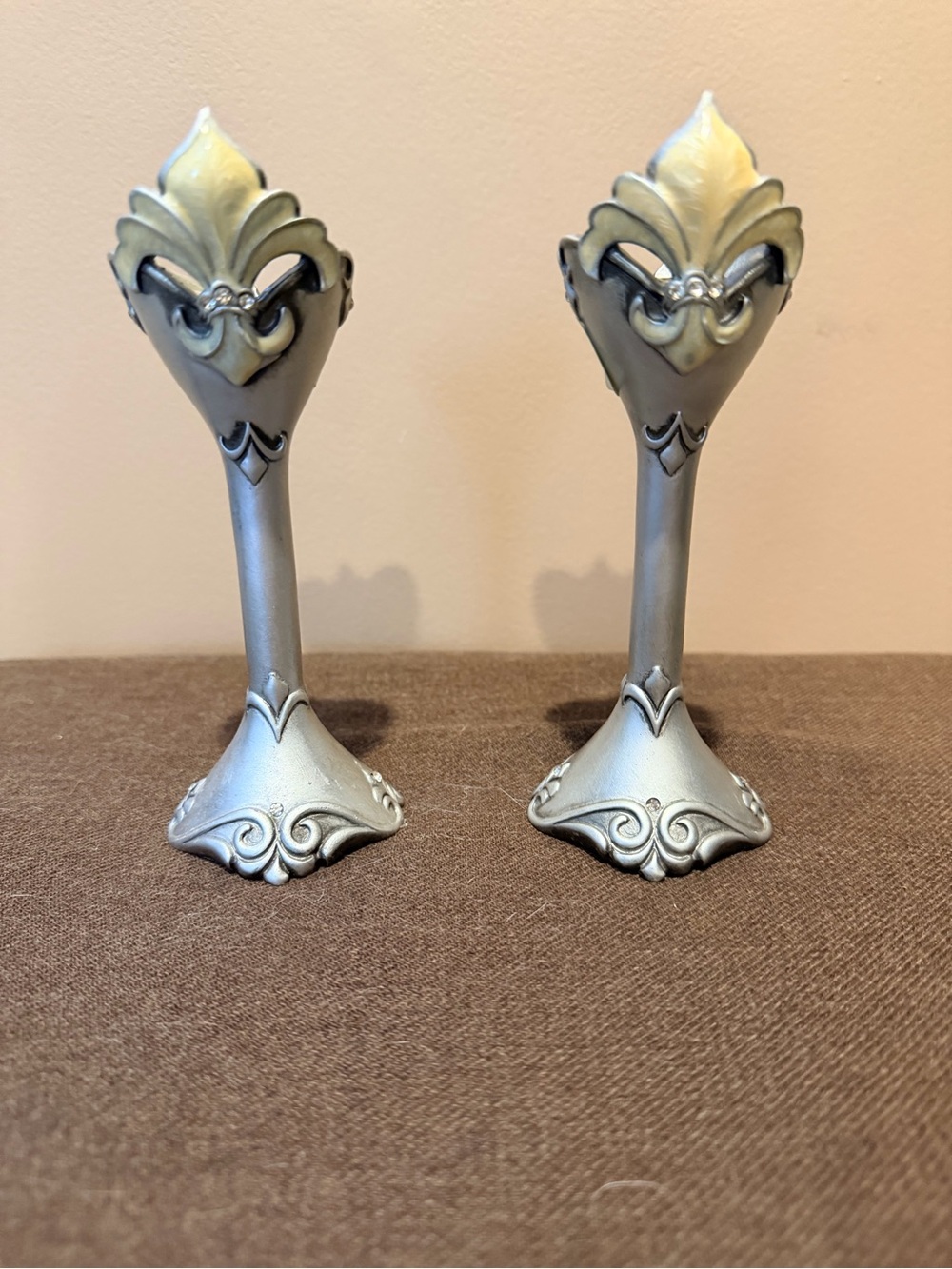 Elegant Silver Decorative Candle Holders - Pair